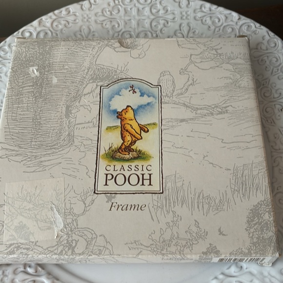 NWOT In Original Box Classic Pooh 4x4 Picture Frame - Picture 3 of 3